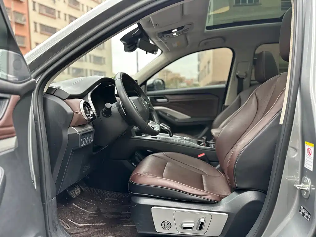 WEI PAI WEI BRAND VV6