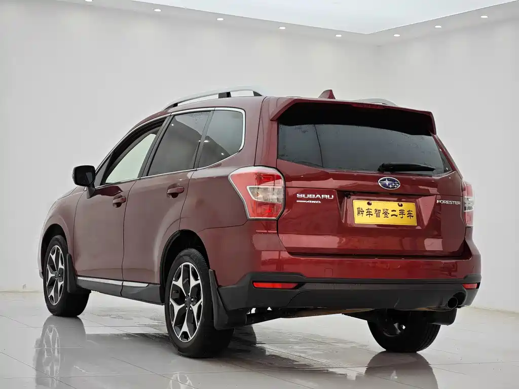 Subaru Forester 2.5i Auto Premium Edition, фото 6