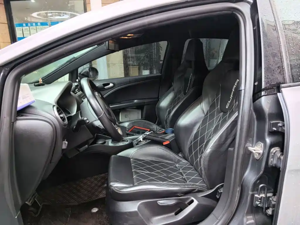 SEAT Leon — миниатюра 15