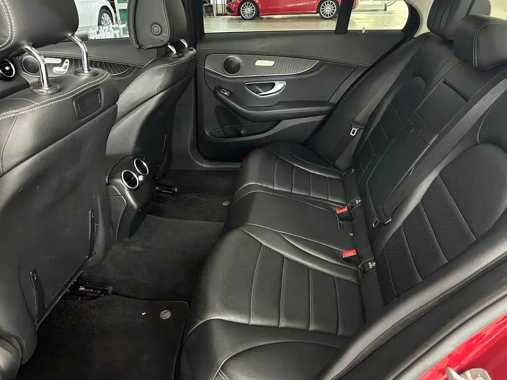 Mercedes-Benz C-Class — миниатюра 9