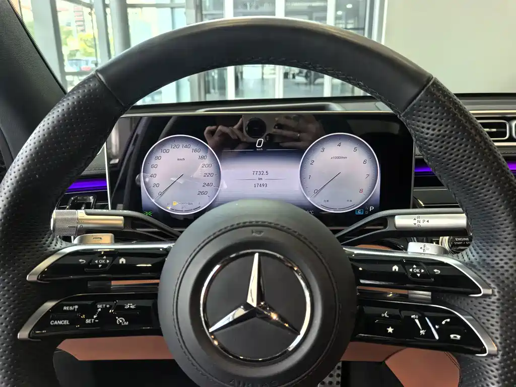 Mercedes-Benz S-Class — миниатюра 8