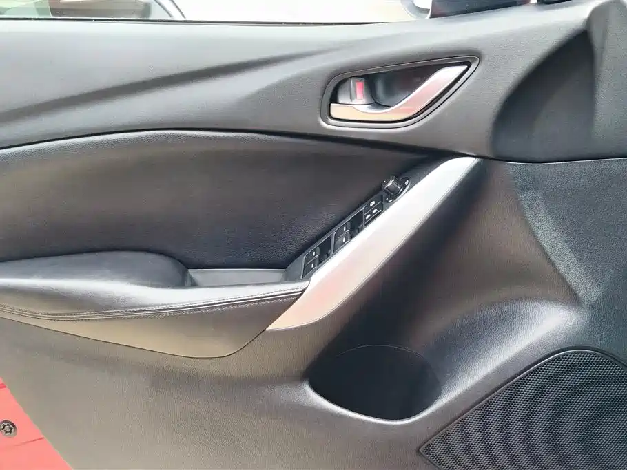 Mazda Atenza 2015 2.0L Fashion