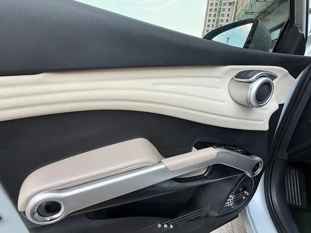 BYD Yuan Plus — миниатюра 4