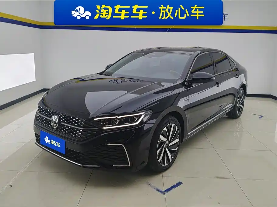 Volkswagen Passat 2022