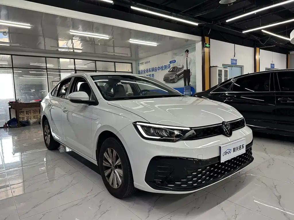 Volkswagen Lavida — миниатюра 2