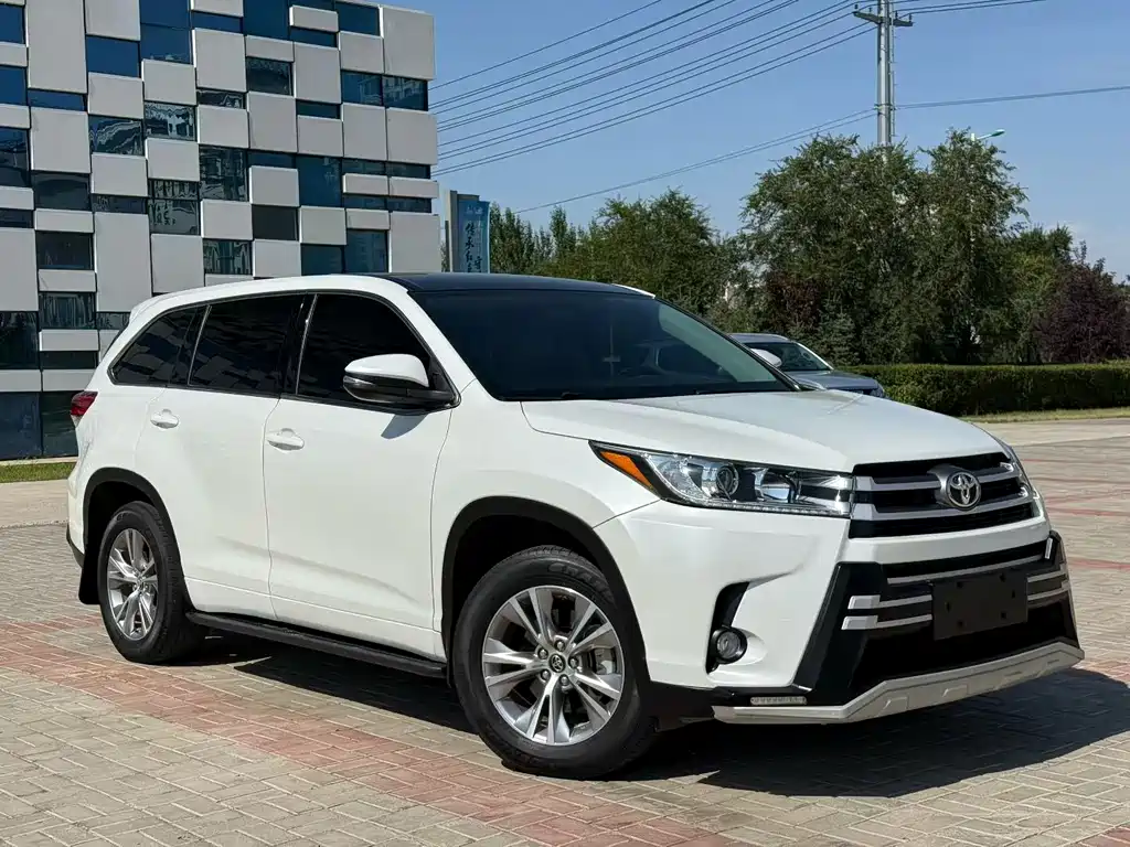 Toyota Highlander — миниатюра 3