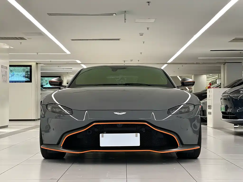 Aston Martin V8 Vantage — миниатюра 3