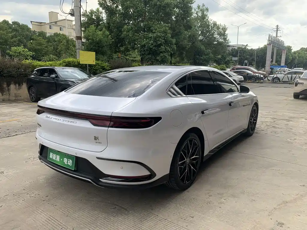 BYD Han — миниатюра 5