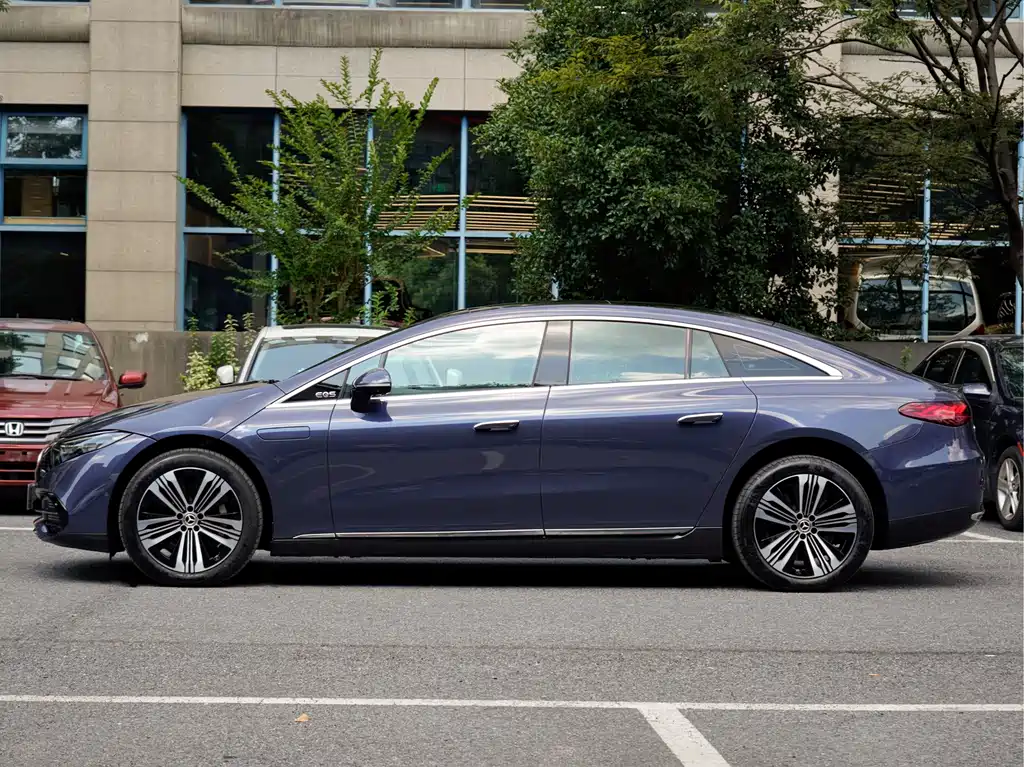 Mercedes-Benz EQS — миниатюра 3