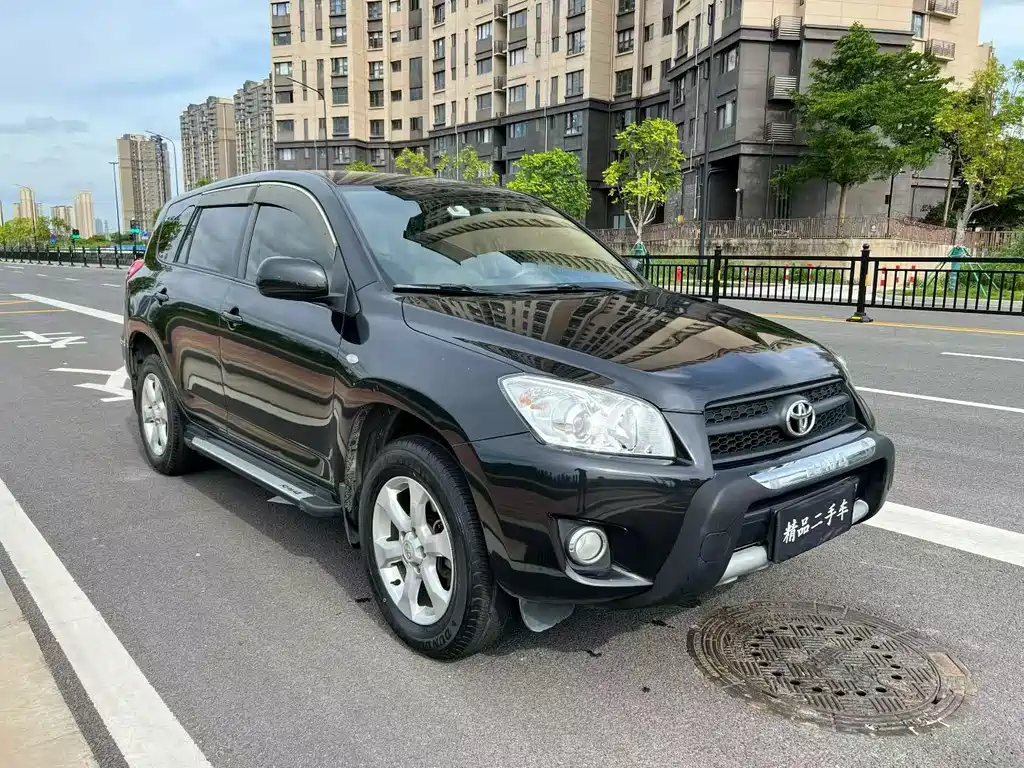 Toyota RAV4 Special Enjoy Edition 2.0L Auto Elite, фото 3