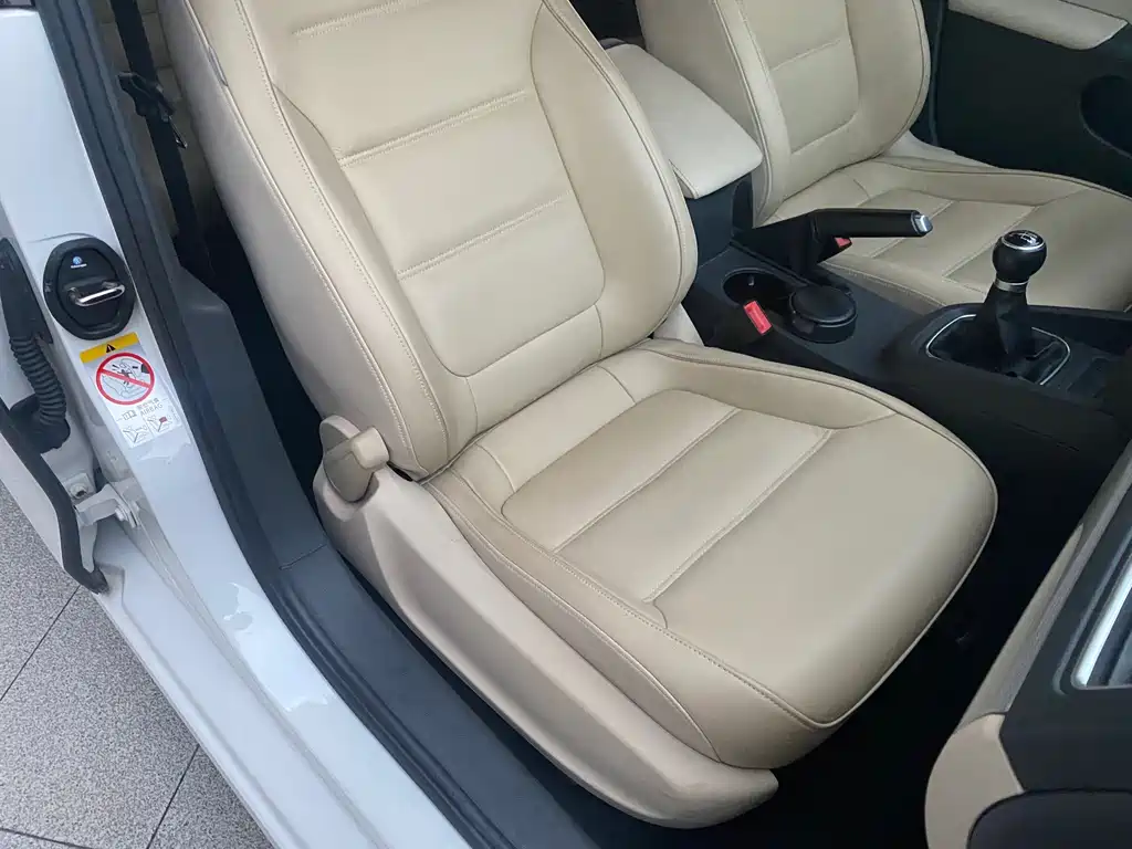 Volkswagen Sagitar — миниатюра 14