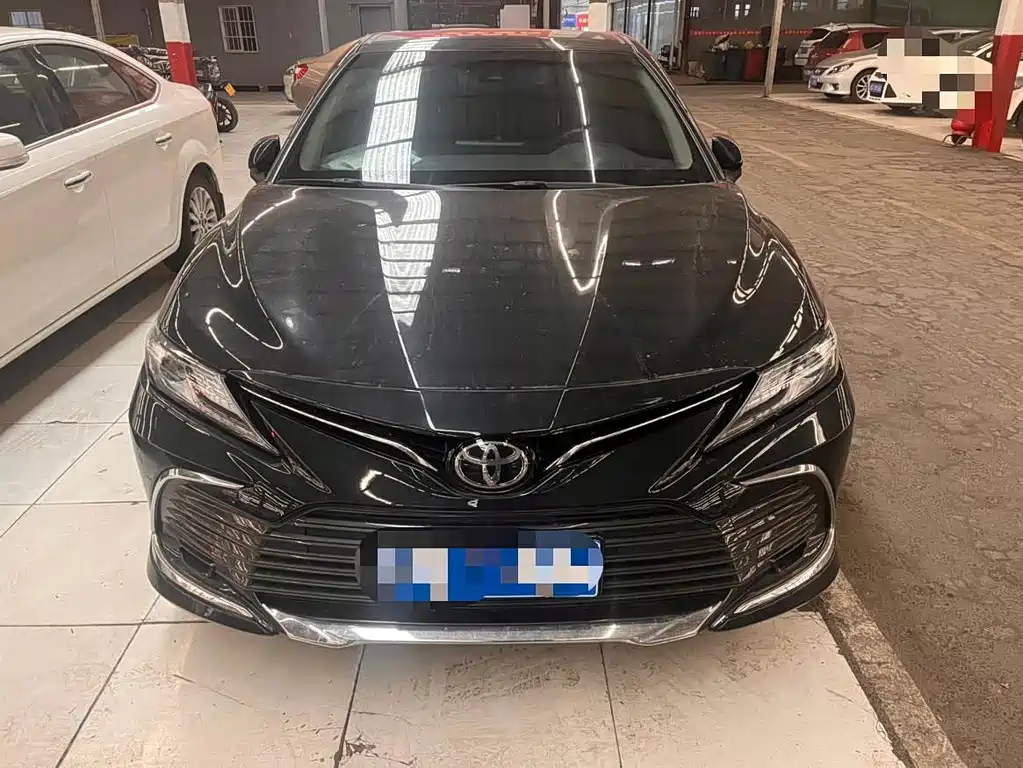 Toyota Camry — миниатюра 2