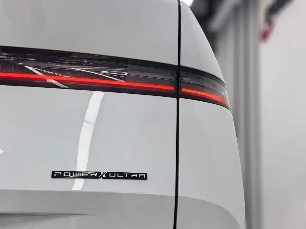 XPeng X9 — миниатюра 5