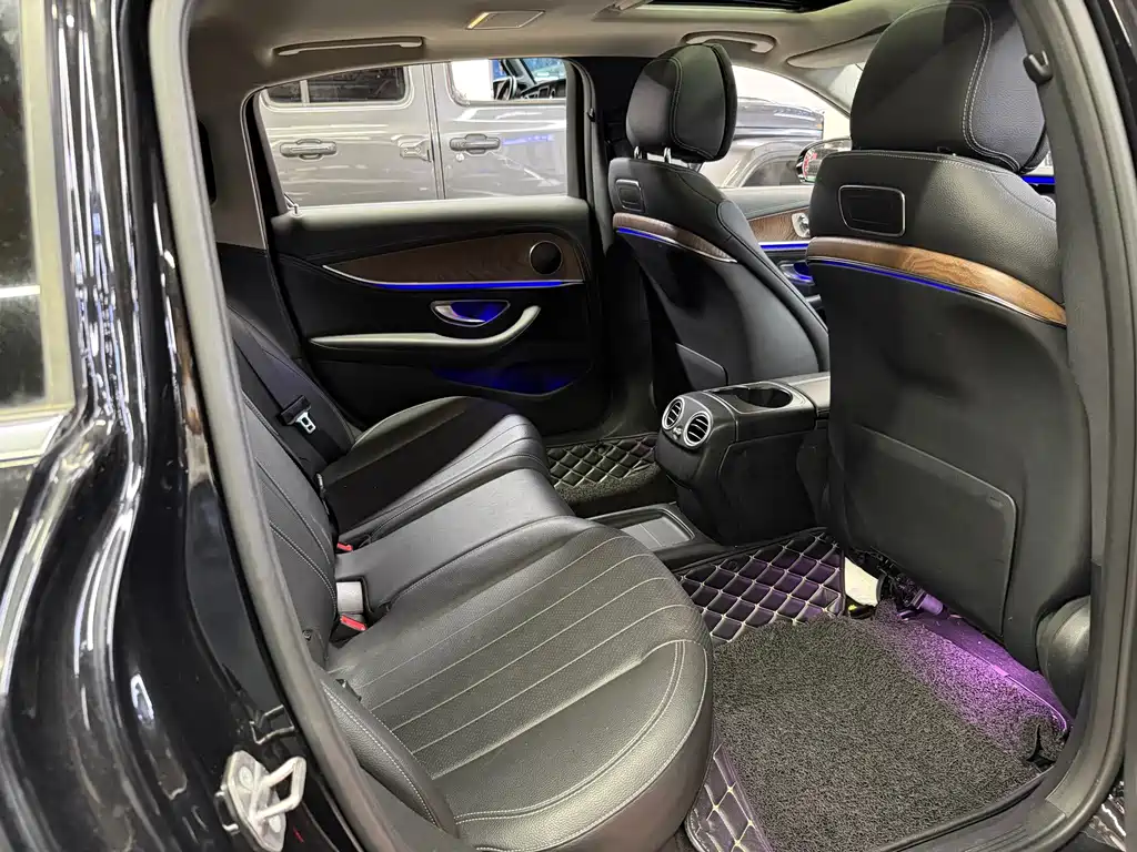Mercedes-Benz E-Class — миниатюра 19