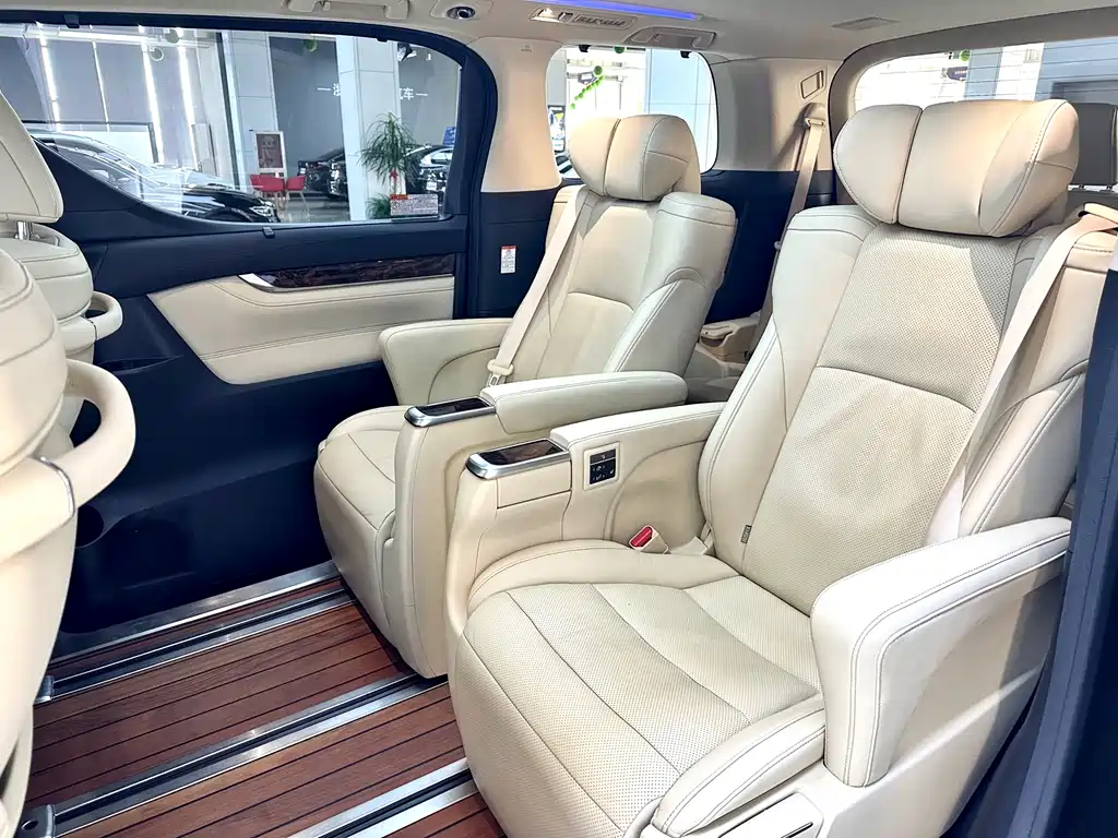 Toyota Alphard 2021 2.5L Luxury