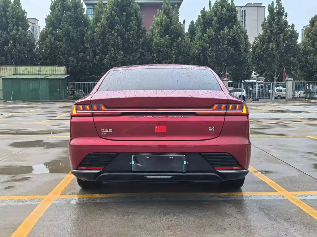 BYD Han — миниатюра 8