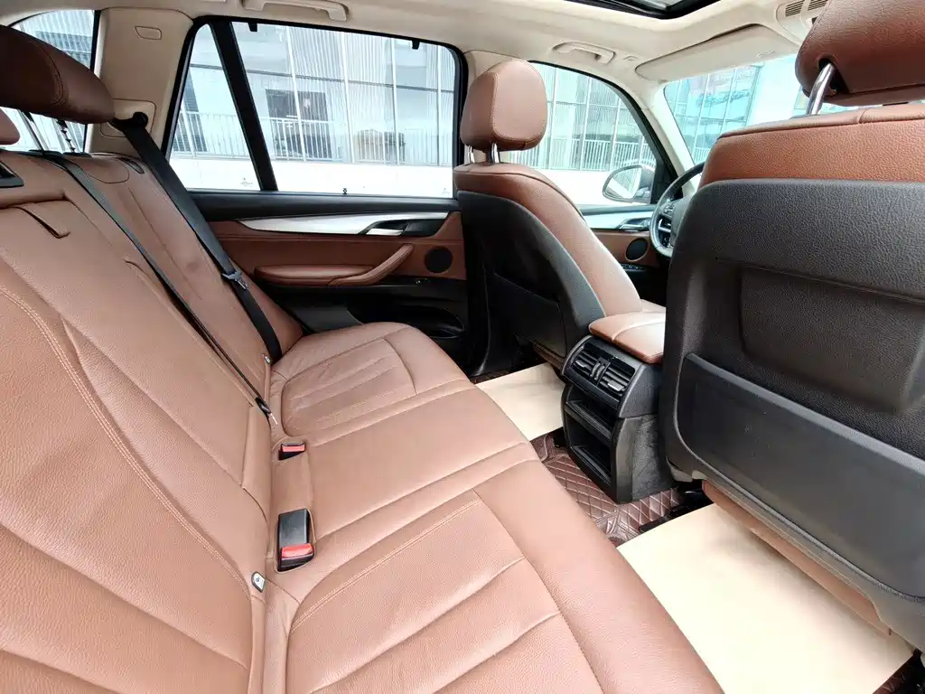 BMW X5 (Import) — миниатюра 4