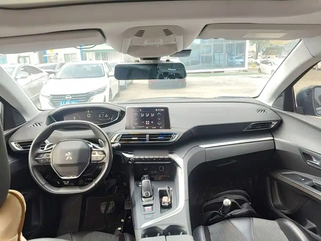 Peugeot 5008 — миниатюра 10