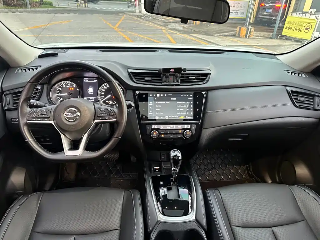 Nissan X-Trail — миниатюра 6