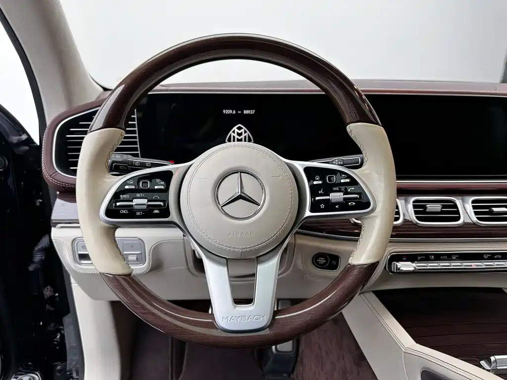 MERCEDES-BENZ MAYBACH GLS