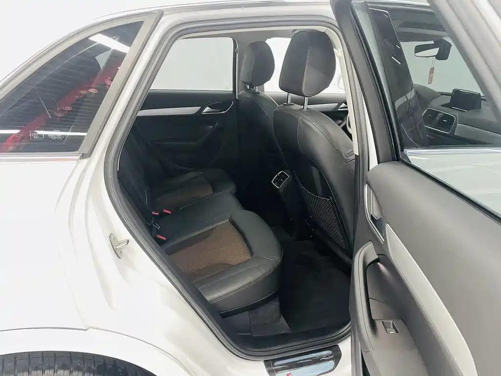Audi Q3 — миниатюра 12