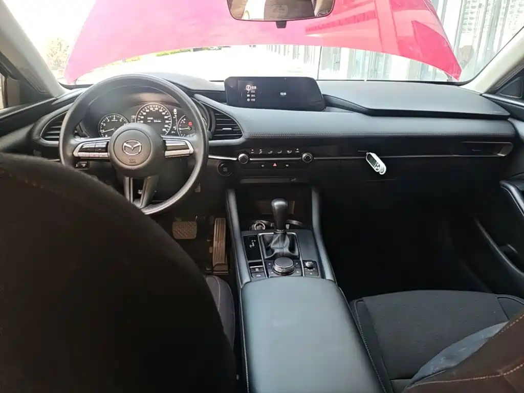 Mazda 3 Axela — миниатюра 10