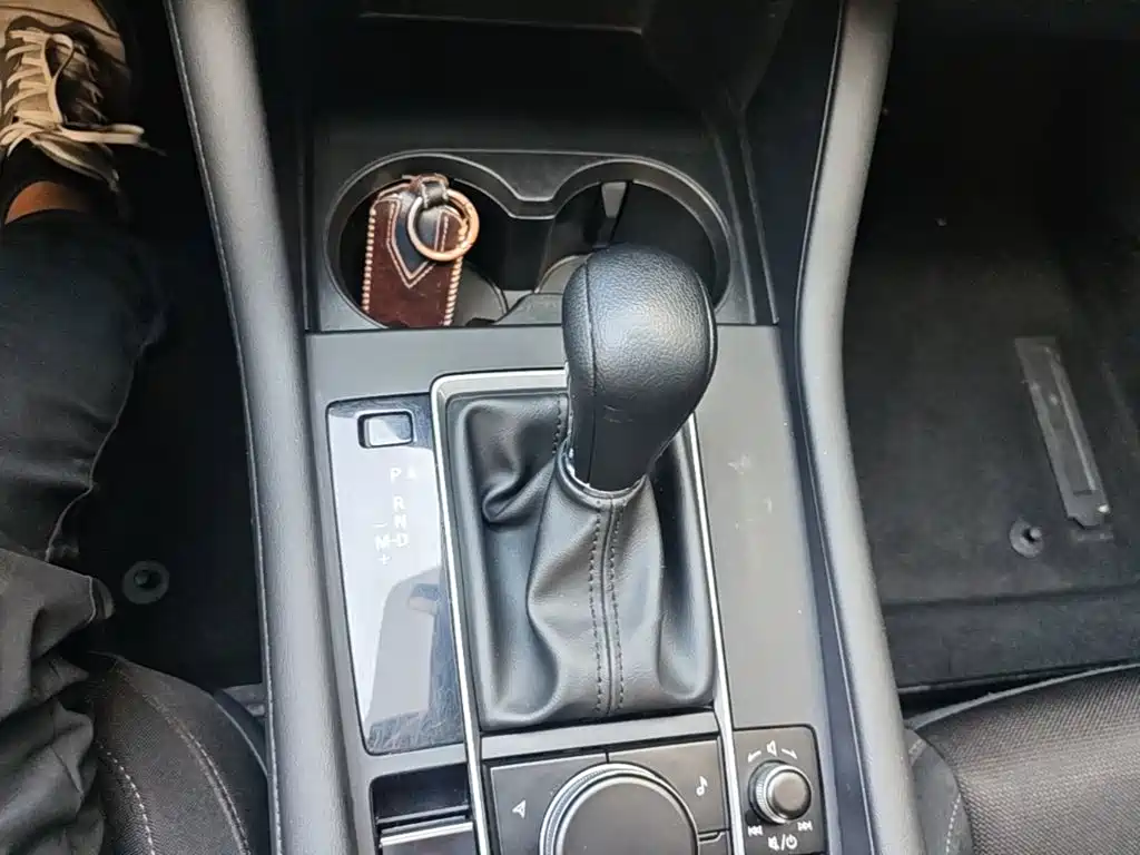 Mazda 3 Axela — миниатюра 14