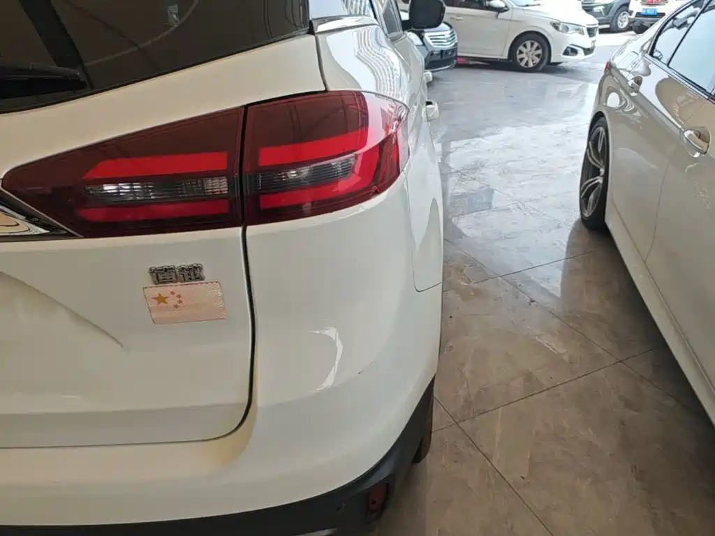 Geely Boyue — миниатюра 8