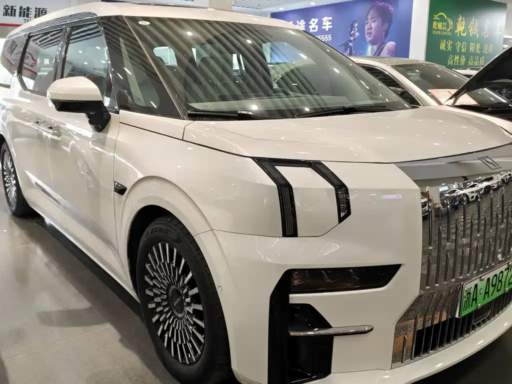 ZEEKR EXTREME KRYPTON 009