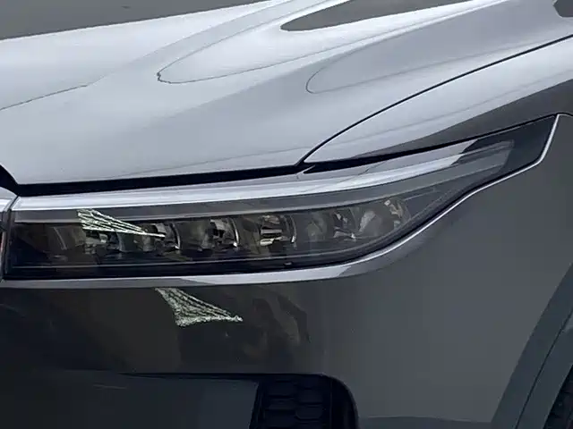 Li Auto Li ONE — миниатюра 17