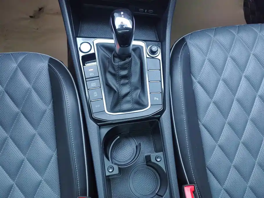 Volkswagen Sagitar — миниатюра 16