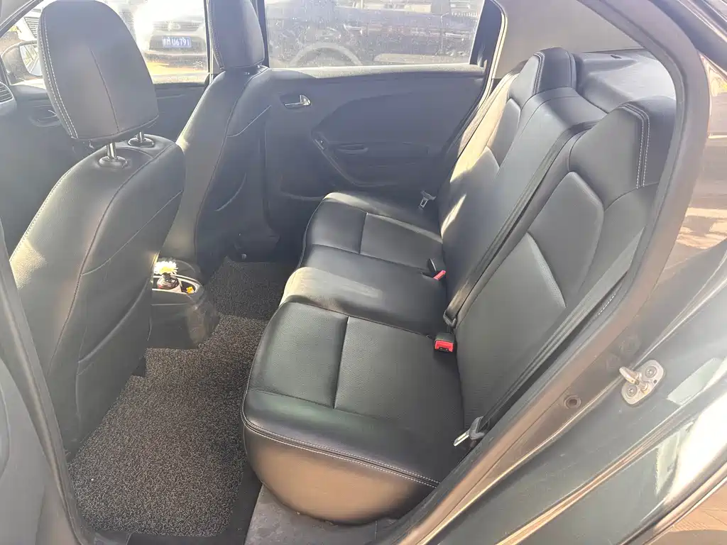 Citroen Elysee — миниатюра 9