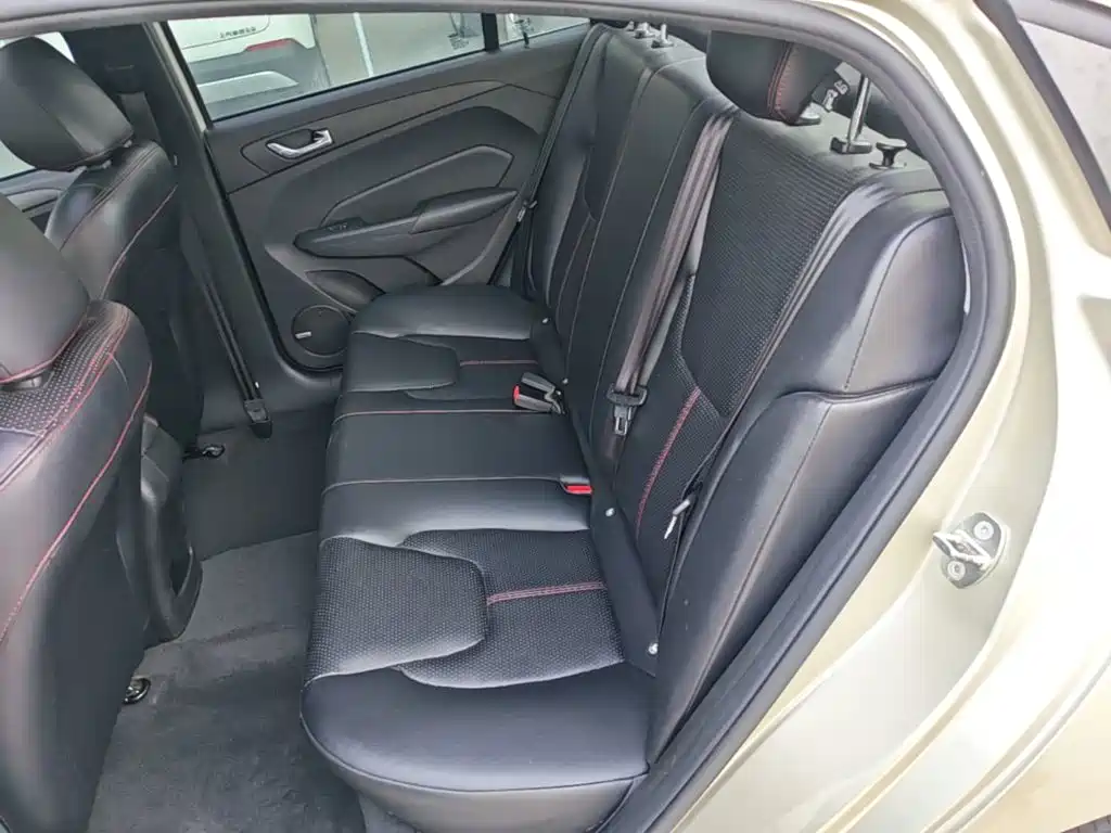 Chery Arrizo 5 — миниатюра 17