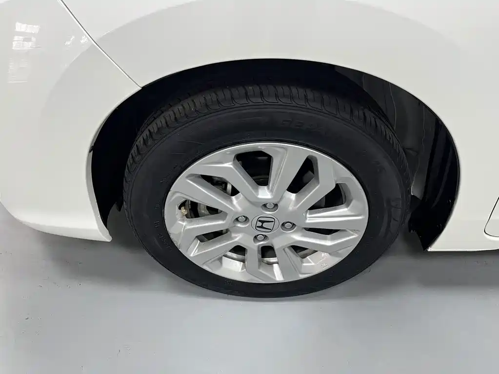 Honda Fit — миниатюра 18