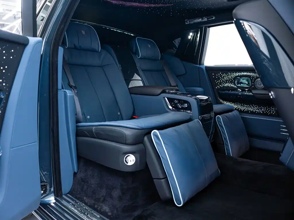 Rolls-Royce Phantom — миниатюра 14
