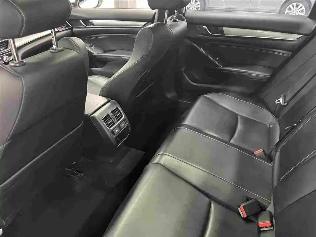 Honda Inspire — миниатюра 13