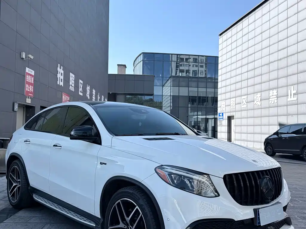Mercedes-Benz GLE Coupe AMG — миниатюра 3