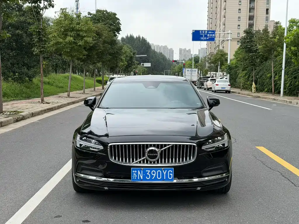 Volvo S90 — миниатюра 2