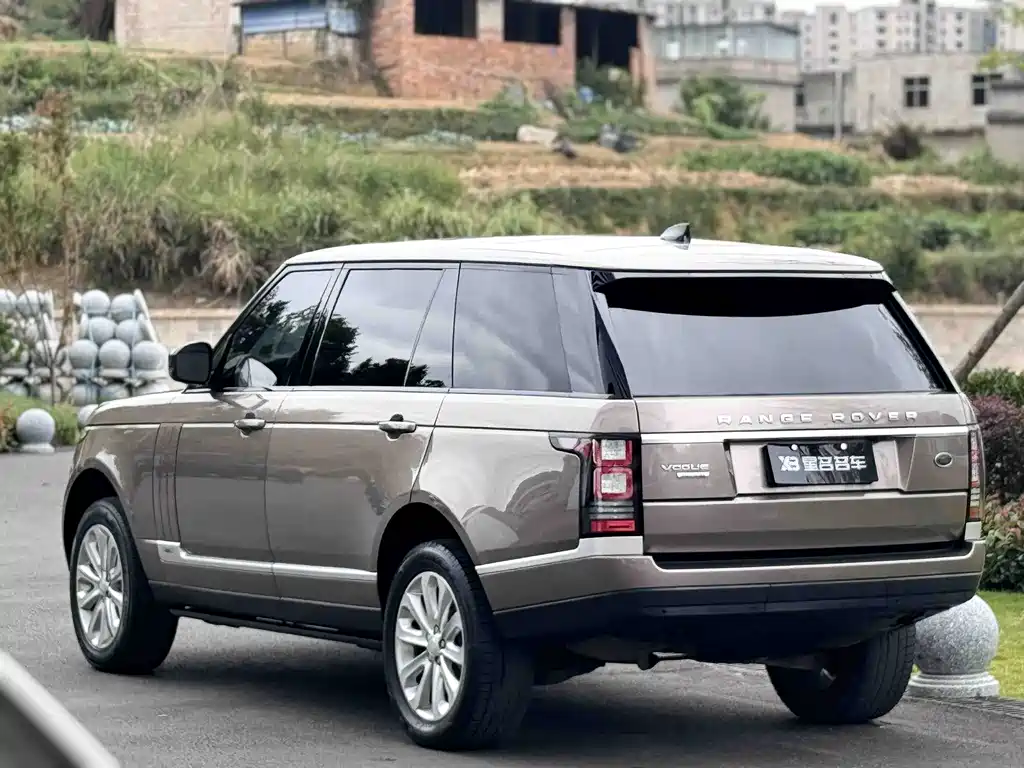 Land Rover Range Rover — миниатюра 18