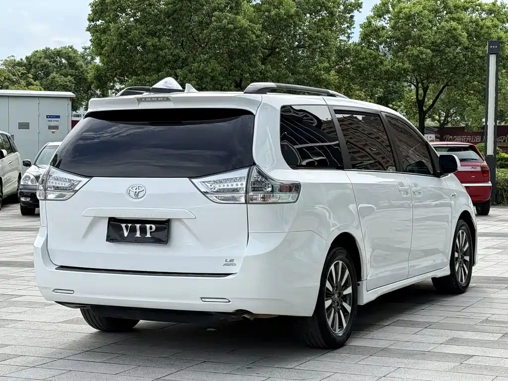 Toyota Sienna 2015 3.5L L