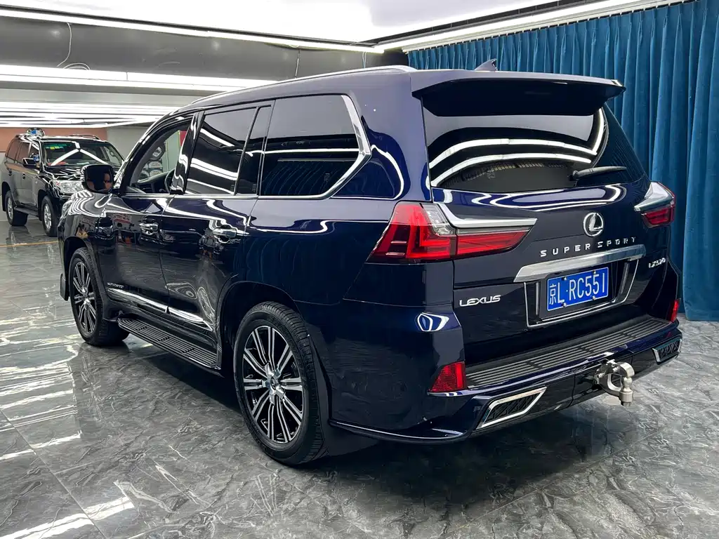 Lexus LX — миниатюра 6
