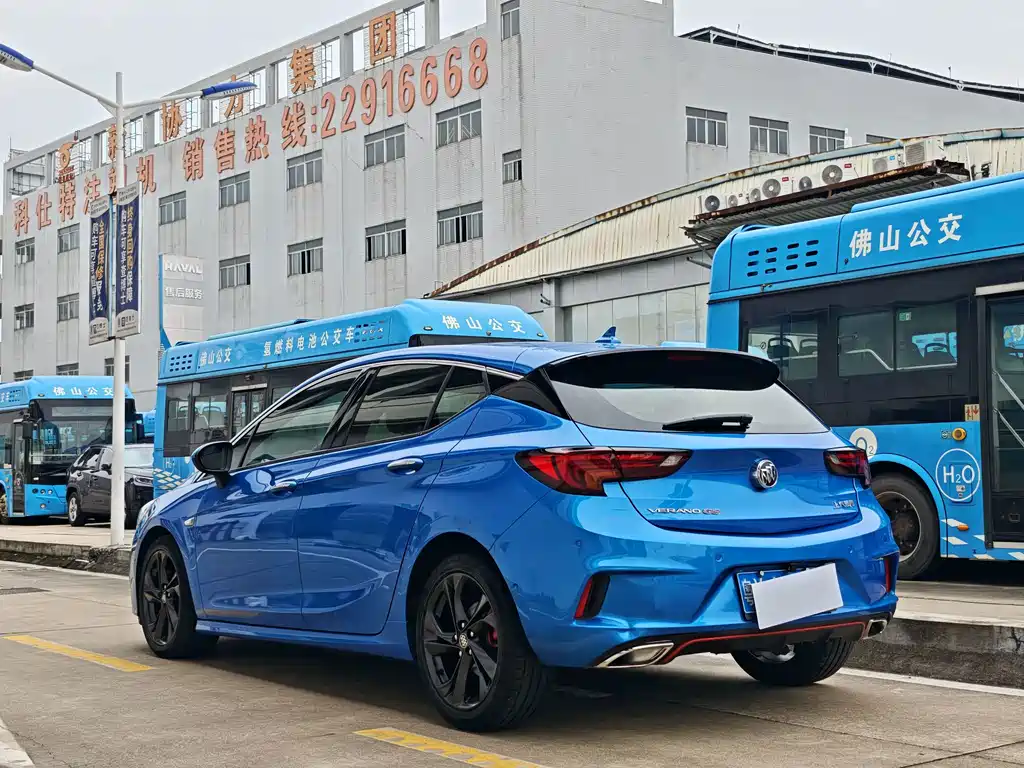 Buick Verano Hatchback GS 20T DCT Vertical Passion Sport Type, фото 8