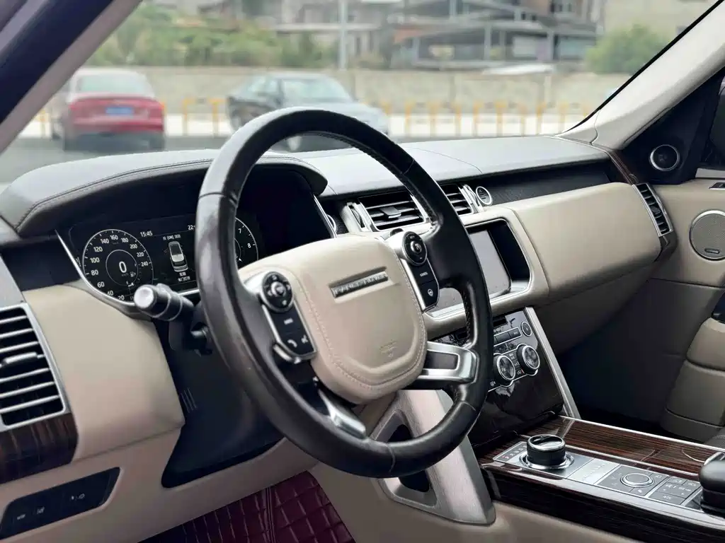 Land Rover Range Rover — миниатюра 6