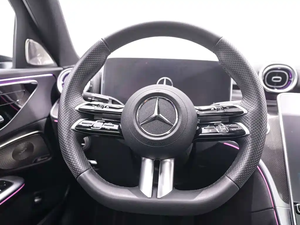 Mercedes-Benz C-Class — миниатюра 17