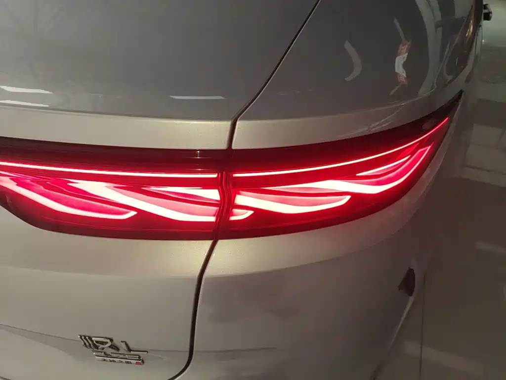 BYD Han L — миниатюра 8