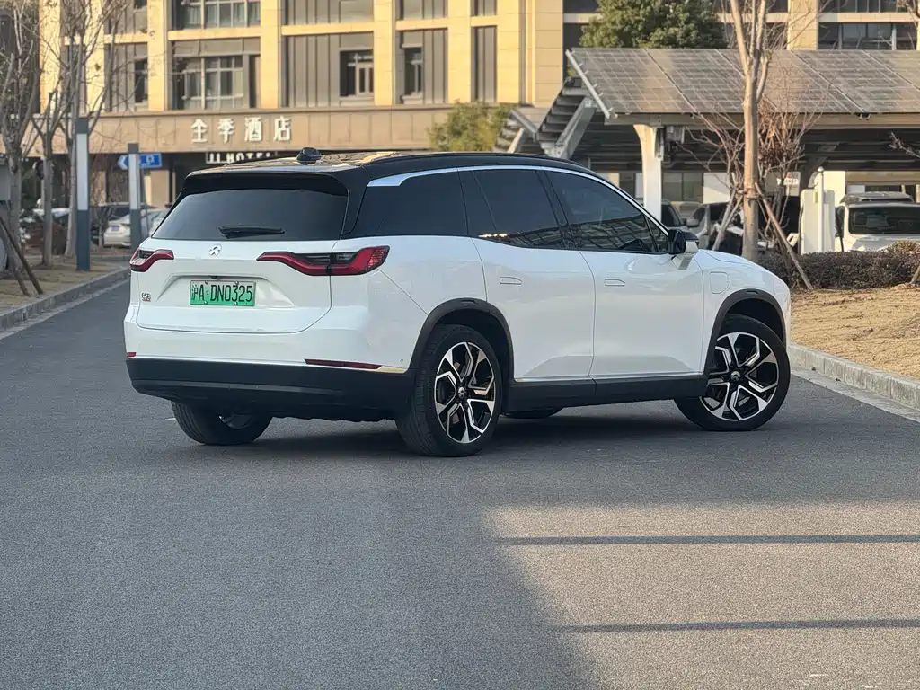 NIO NIO ES8