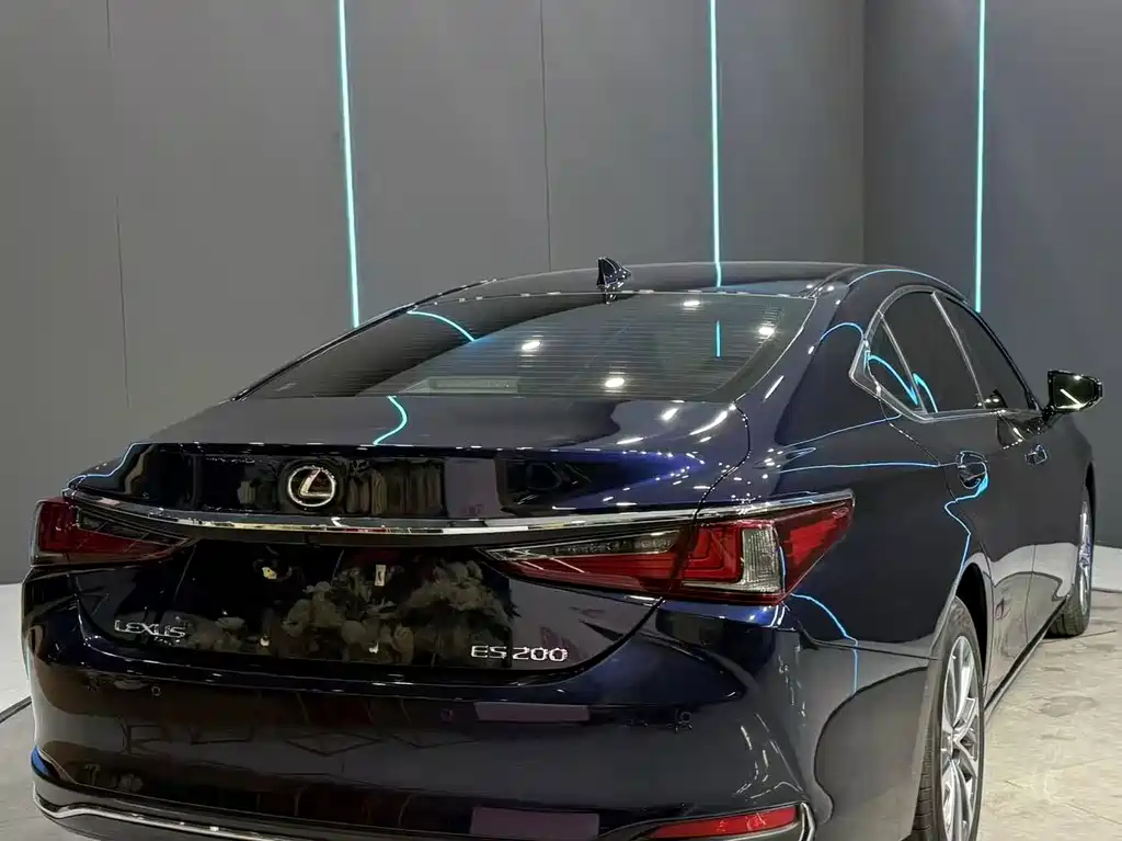 Lexus ES — миниатюра 6