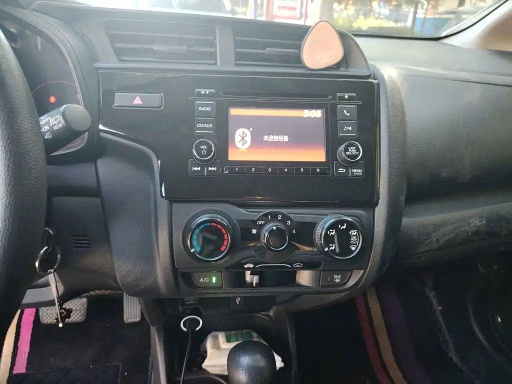 Honda Fit — миниатюра 6