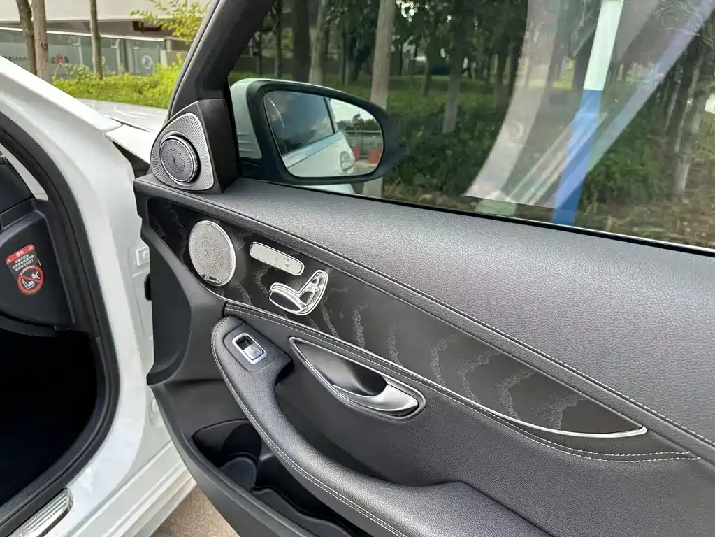 Mercedes-Benz C-Class — миниатюра 30