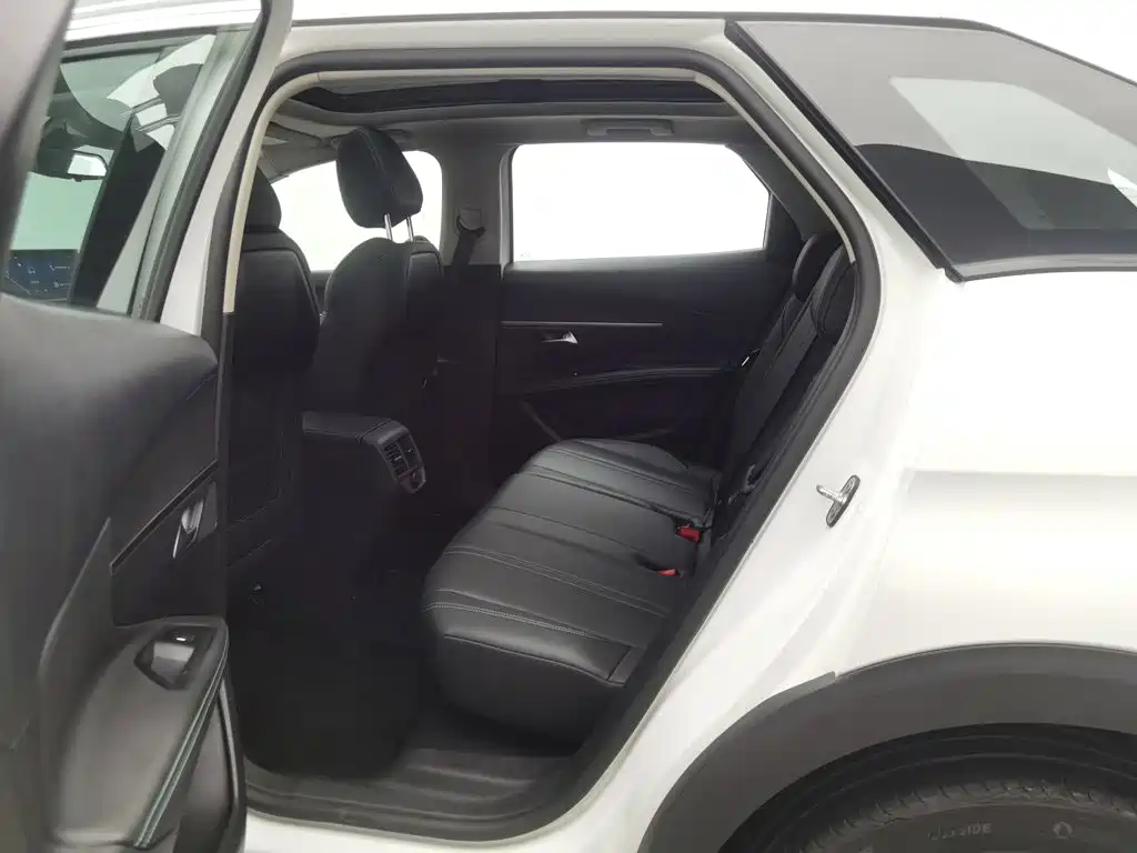 Peugeot 4008 — миниатюра 15